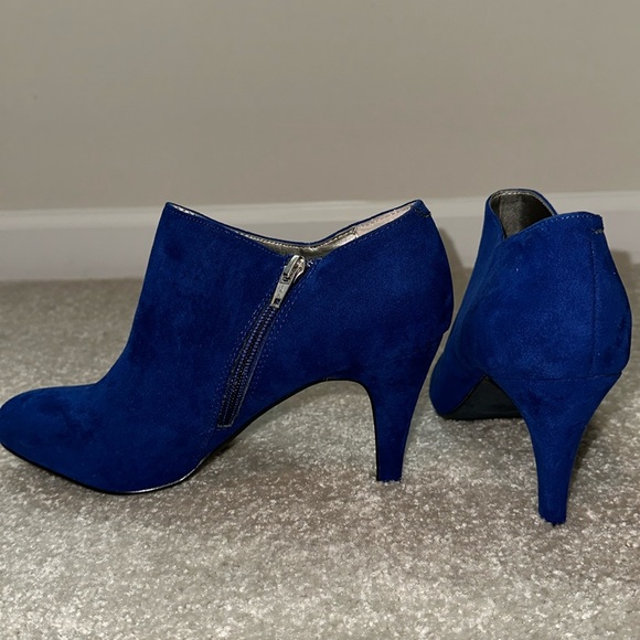Blue heels - Picture 1 of 5